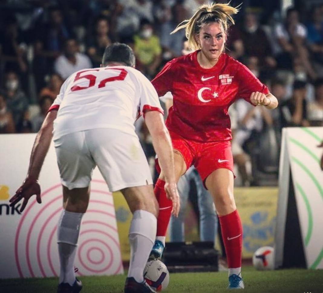 Aycan Yanaç'tan tesettür kararı! Görenler tanımakta zorlandı, takipçileri ikiye bölündü 8